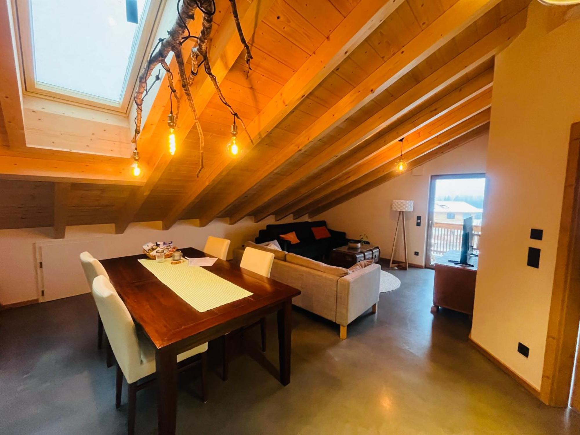 Mountain Hideout Wolfsee Apartment